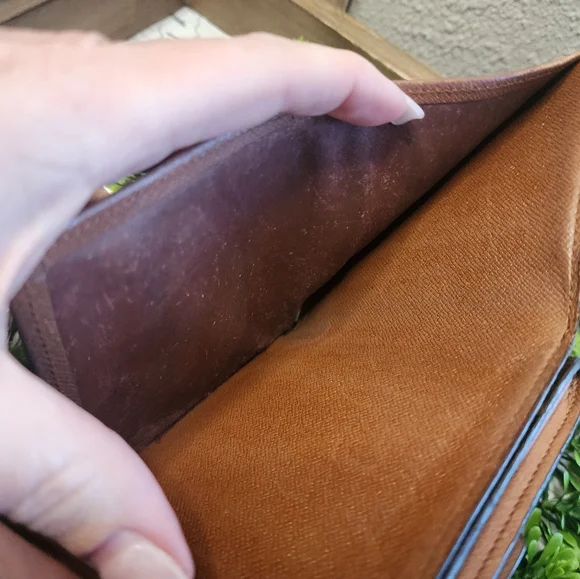 Louis Vuitton double snap compact wallet - Picture 13 of 15